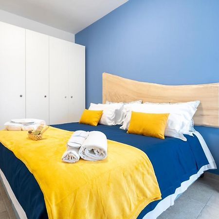 Mediterranea Apartment- Central Station - Free Wifi&Netflix Bari Kültér fotó