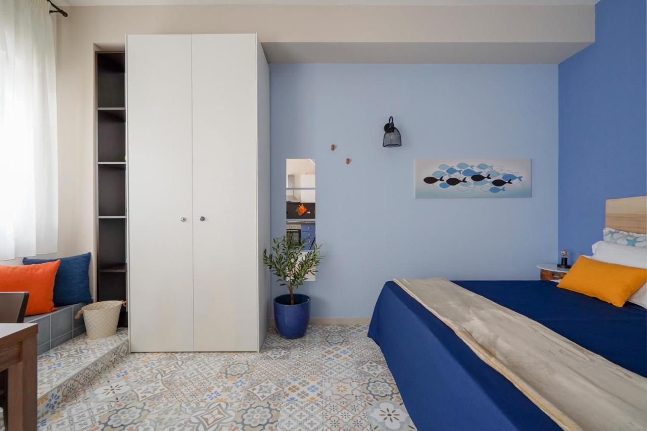 Mediterranea Apartment- Central Station - Free Wifi&Netflix Bari Kültér fotó
