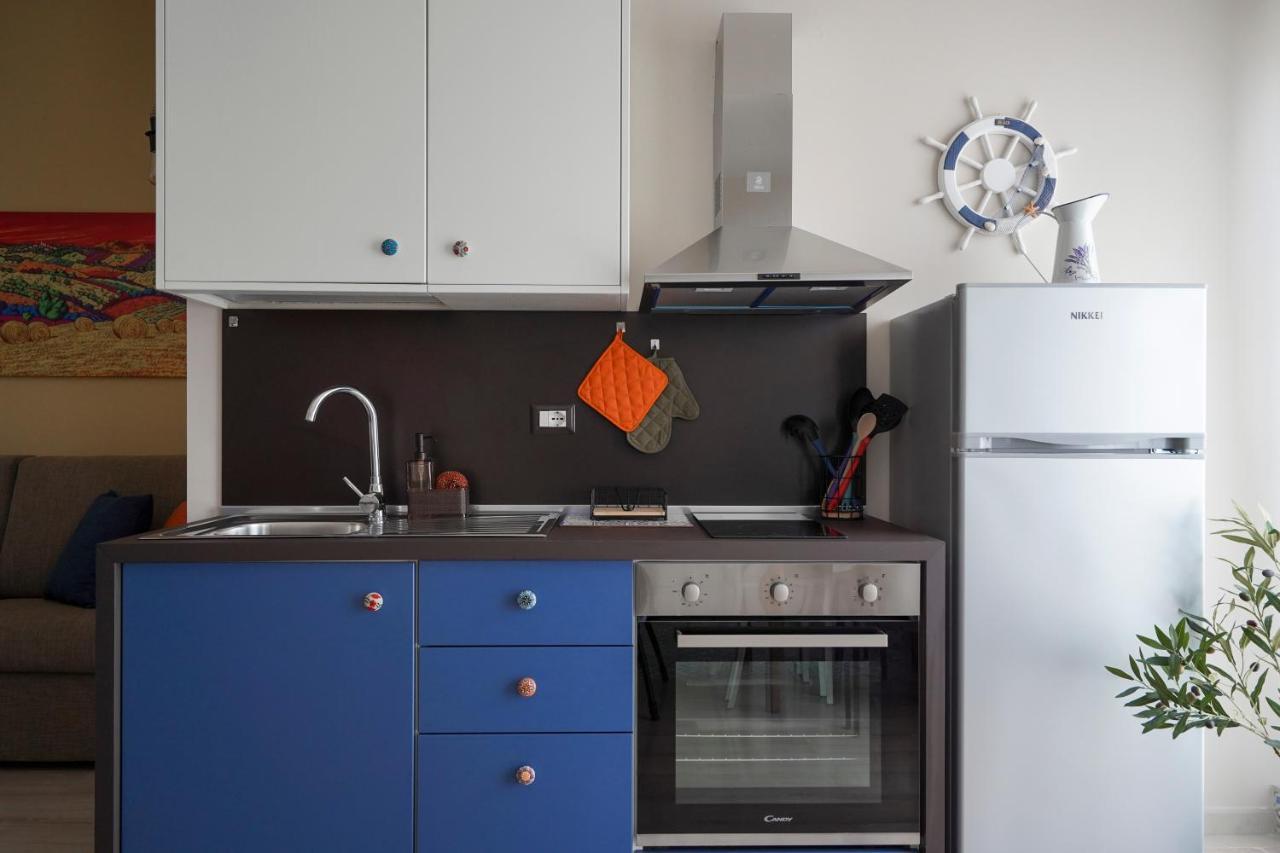Mediterranea Apartment- Central Station - Free Wifi&Netflix Bari Kültér fotó