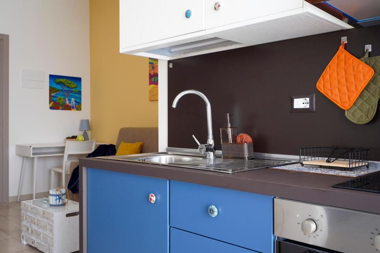 Mediterranea Apartment- Central Station - Free Wifi&Netflix Bari Kültér fotó