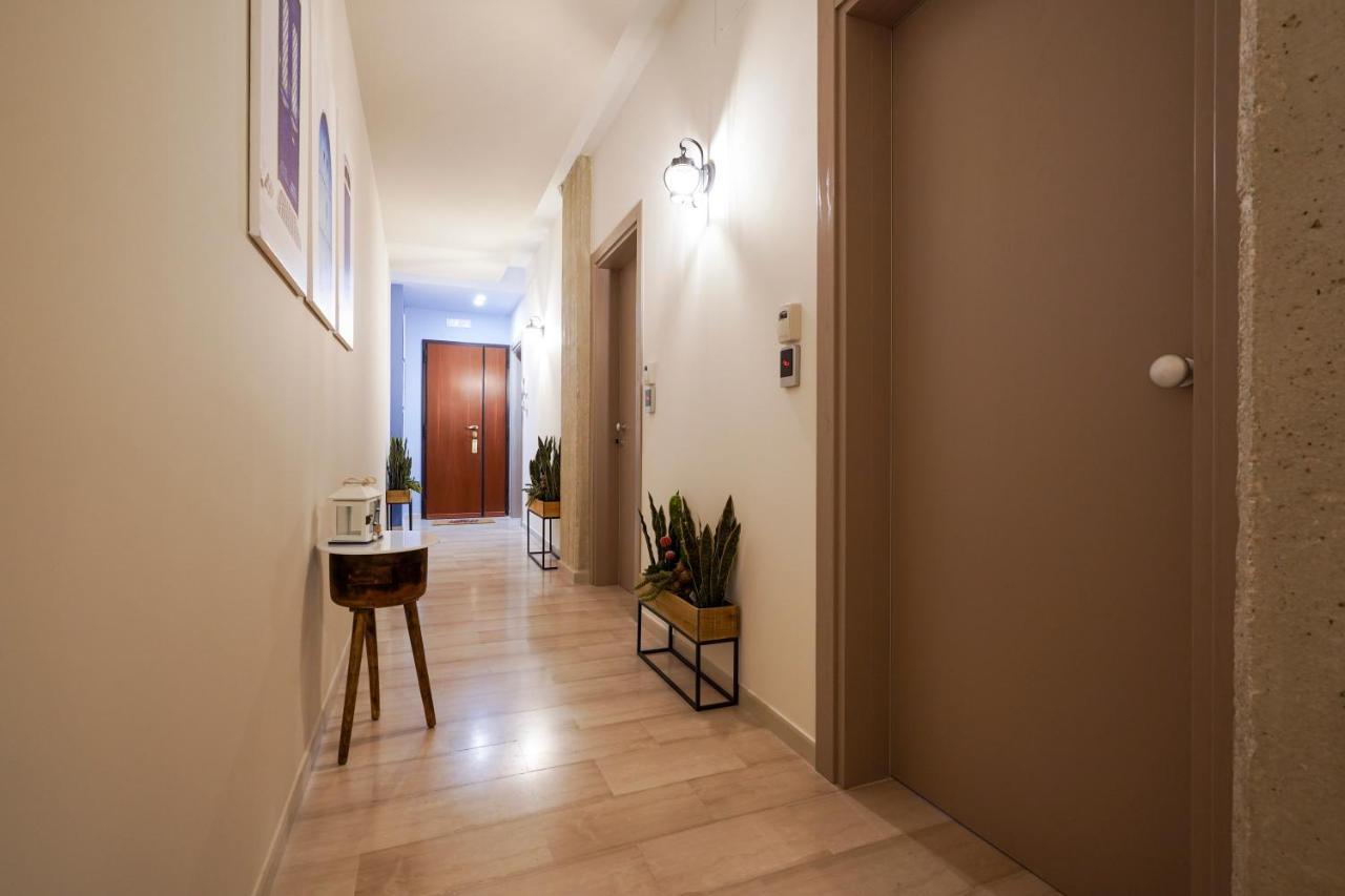 Mediterranea Apartment- Central Station - Free Wifi&Netflix Bari Kültér fotó