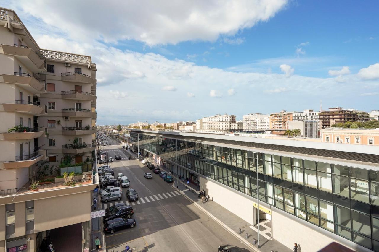 Mediterranea Apartment- Central Station - Free Wifi&Netflix Bari Kültér fotó