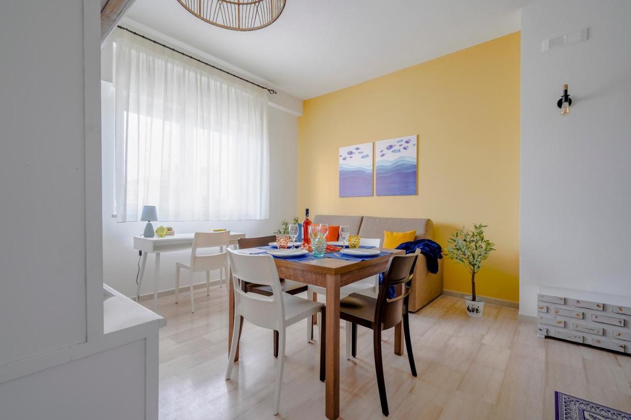 Mediterranea Apartment- Central Station - Free Wifi&Netflix Bari Kültér fotó