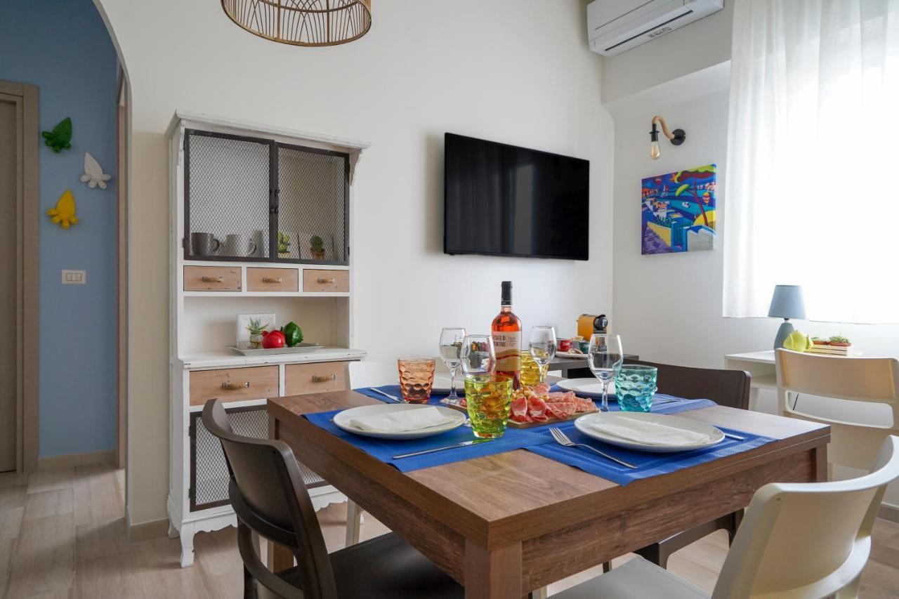 Mediterranea Apartment- Central Station - Free Wifi&Netflix Bari Kültér fotó