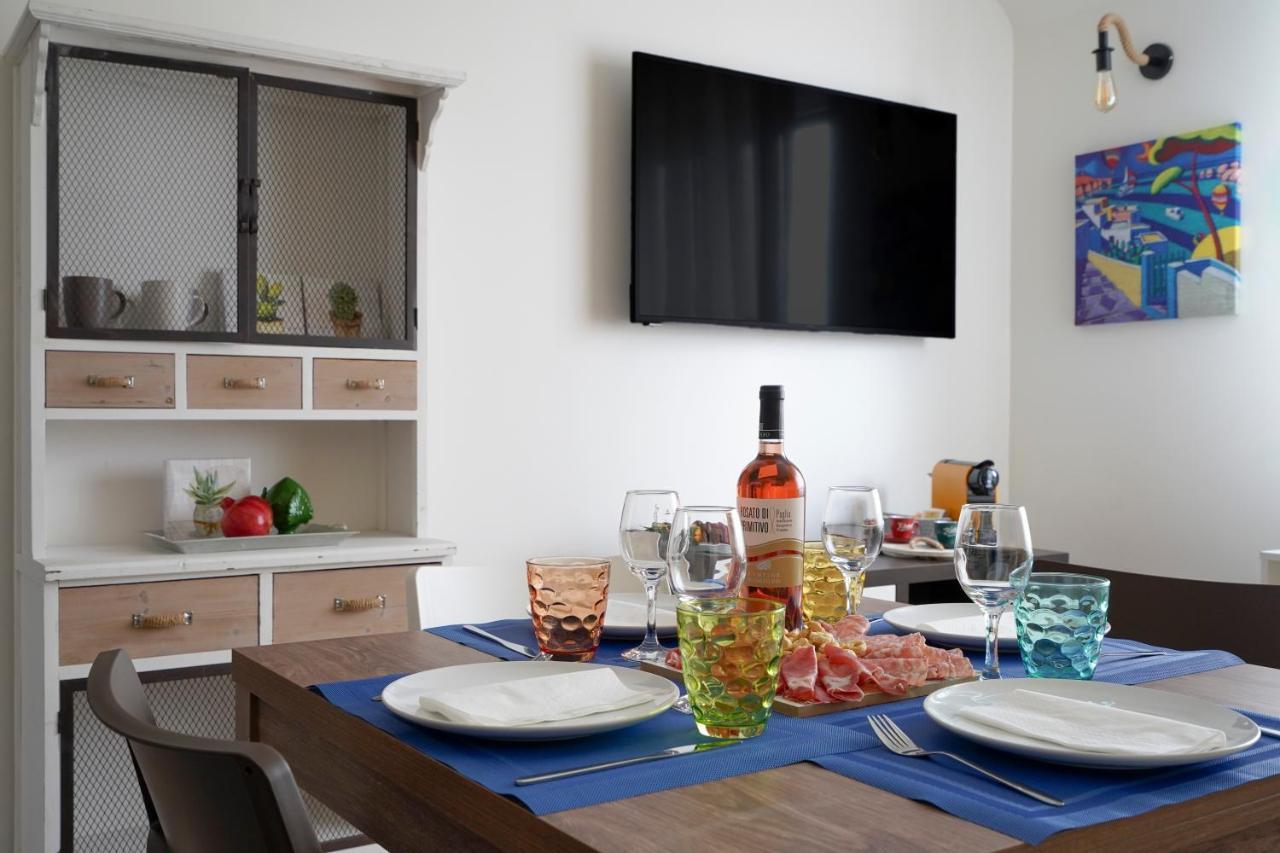 Mediterranea Apartment- Central Station - Free Wifi&Netflix Bari Kültér fotó