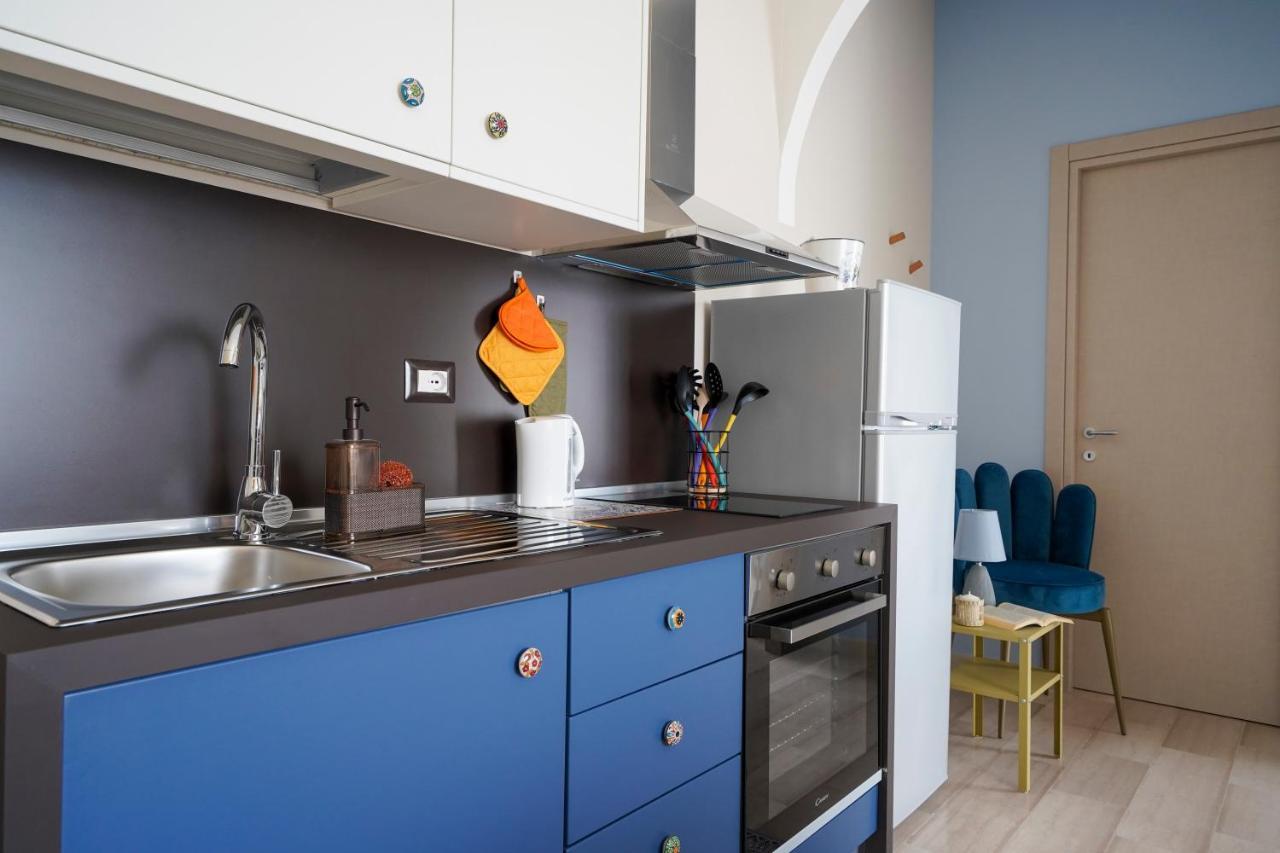 Mediterranea Apartment- Central Station - Free Wifi&Netflix Bari Kültér fotó