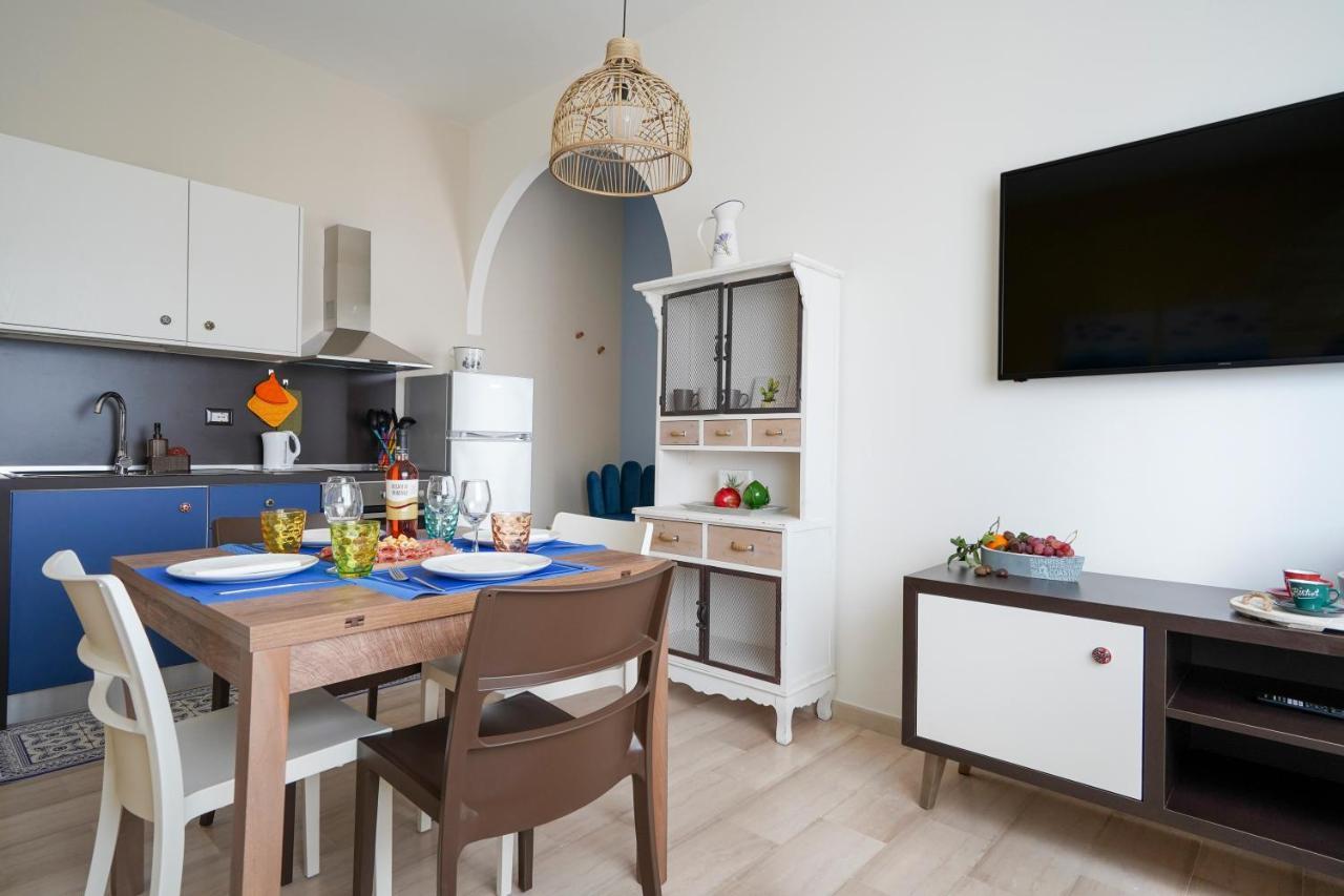 Mediterranea Apartment- Central Station - Free Wifi&Netflix Bari Kültér fotó