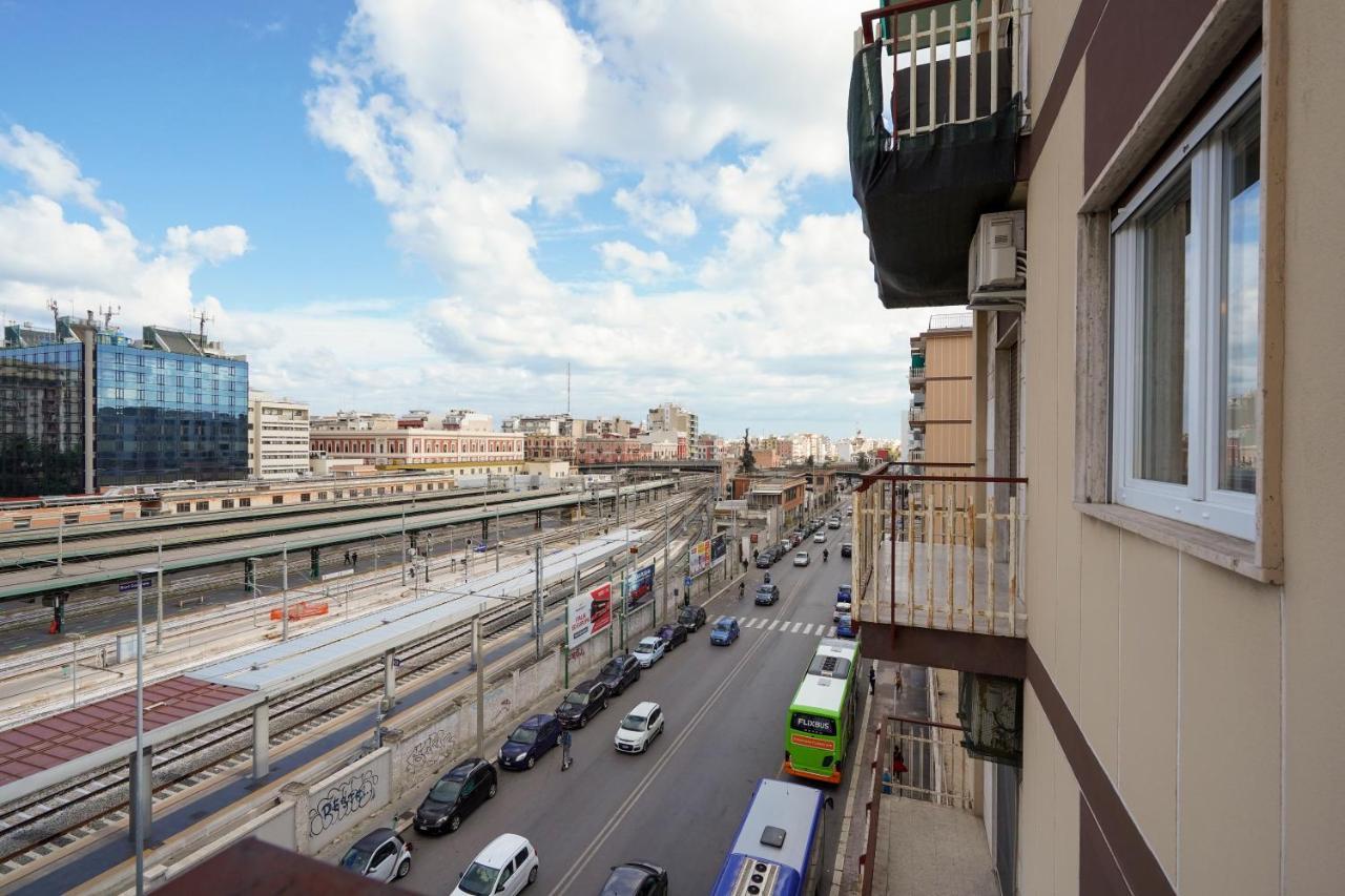 Mediterranea Apartment- Central Station - Free Wifi&Netflix Bari Kültér fotó