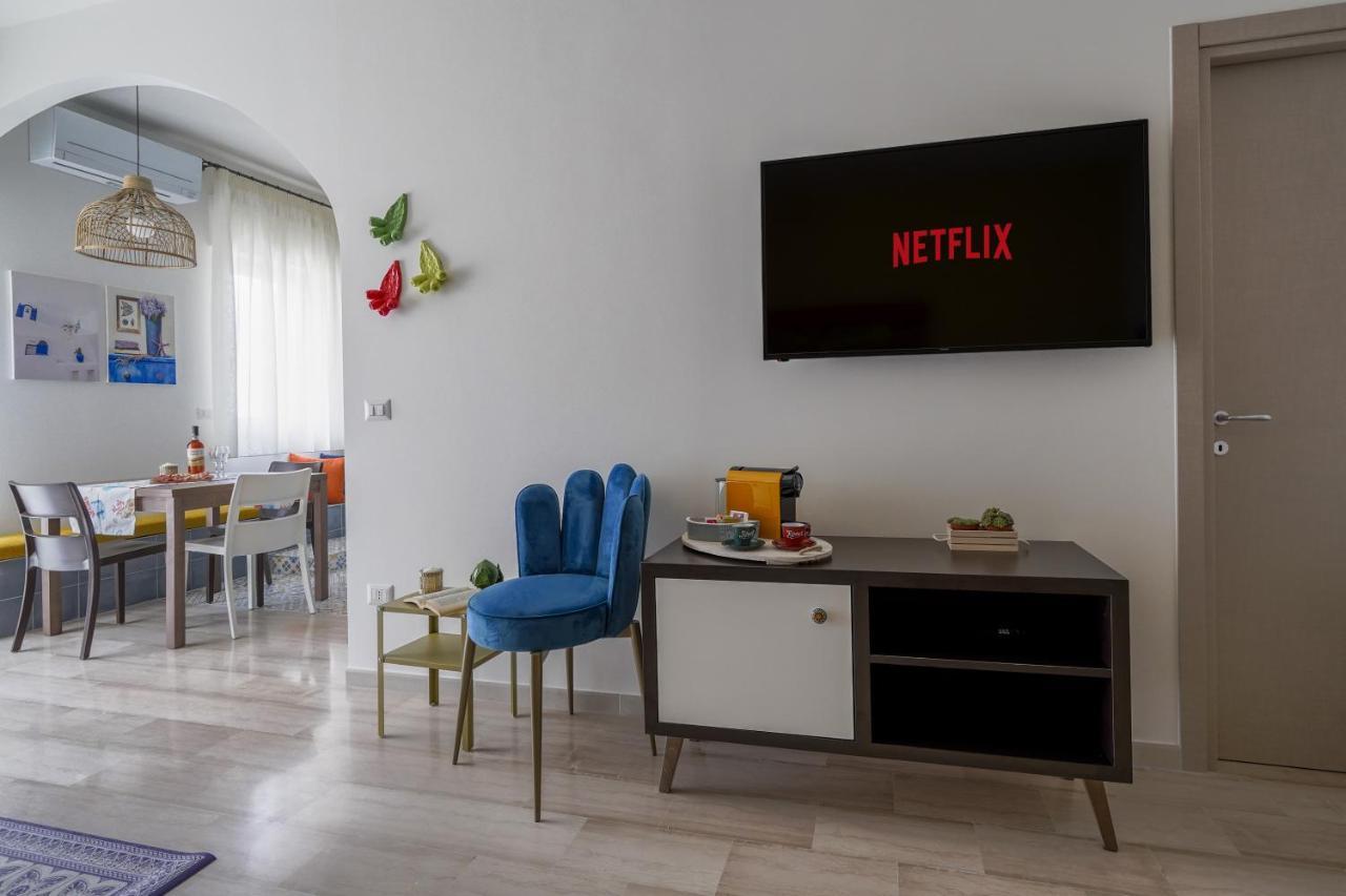 Mediterranea Apartment- Central Station - Free Wifi&Netflix Bari Kültér fotó