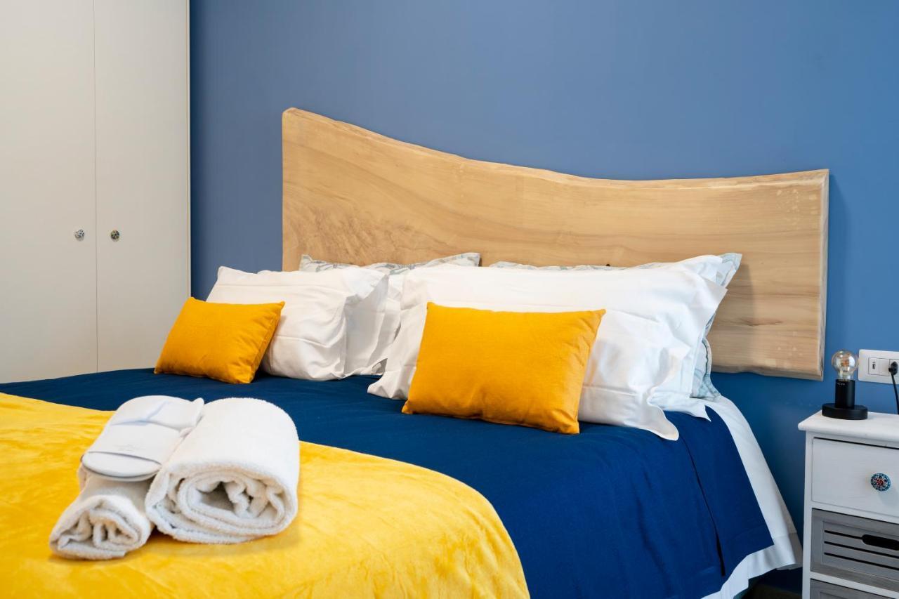 Mediterranea Apartment- Central Station - Free Wifi&Netflix Bari Kültér fotó