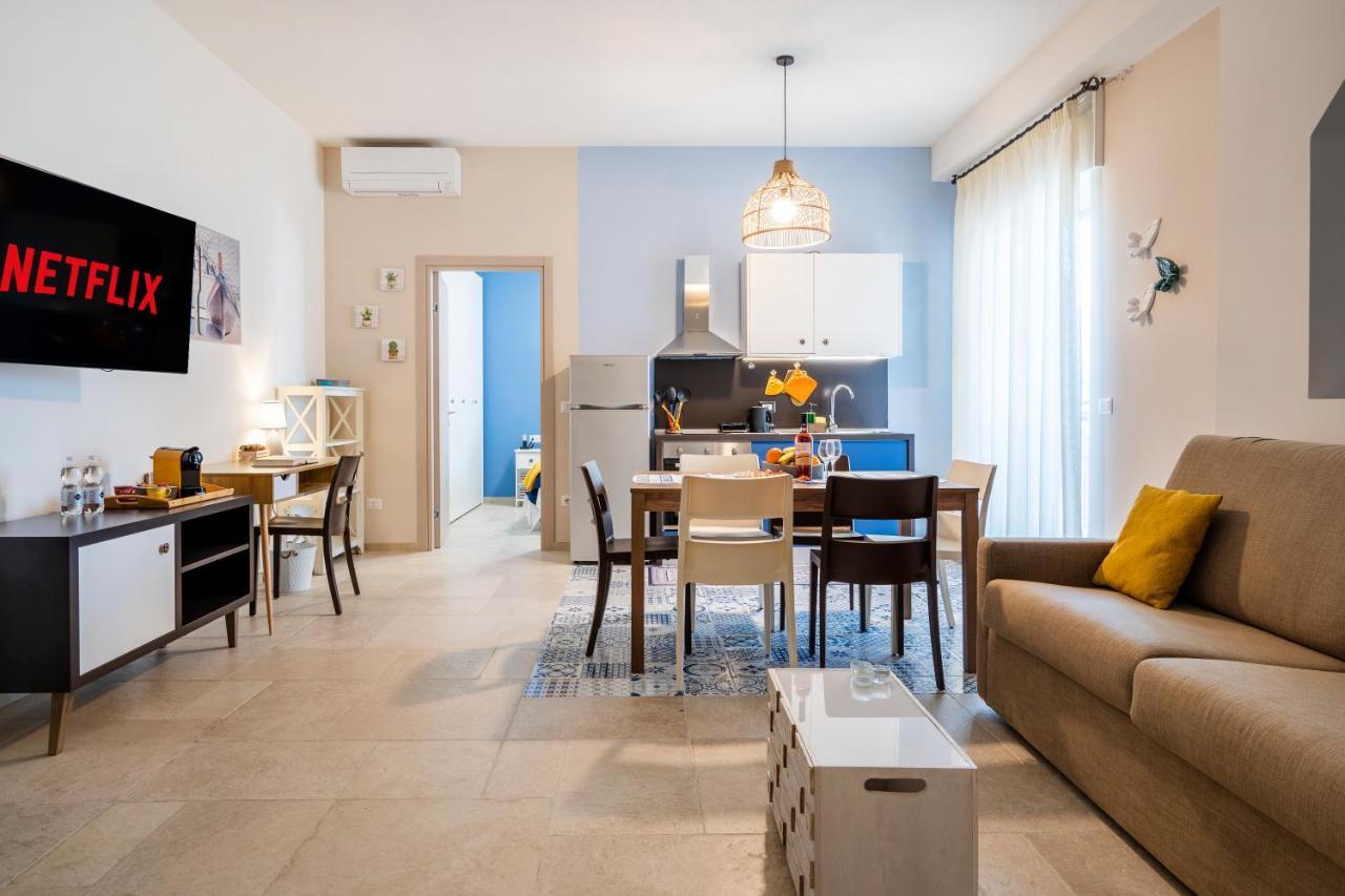 Mediterranea Apartment- Central Station - Free Wifi&Netflix Bari Kültér fotó