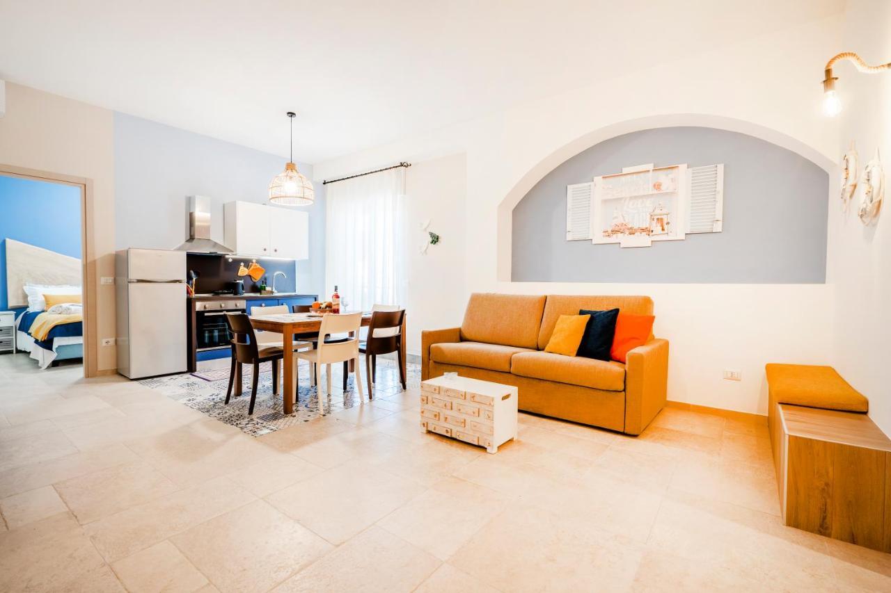 Mediterranea Apartment- Central Station - Free Wifi&Netflix Bari Kültér fotó