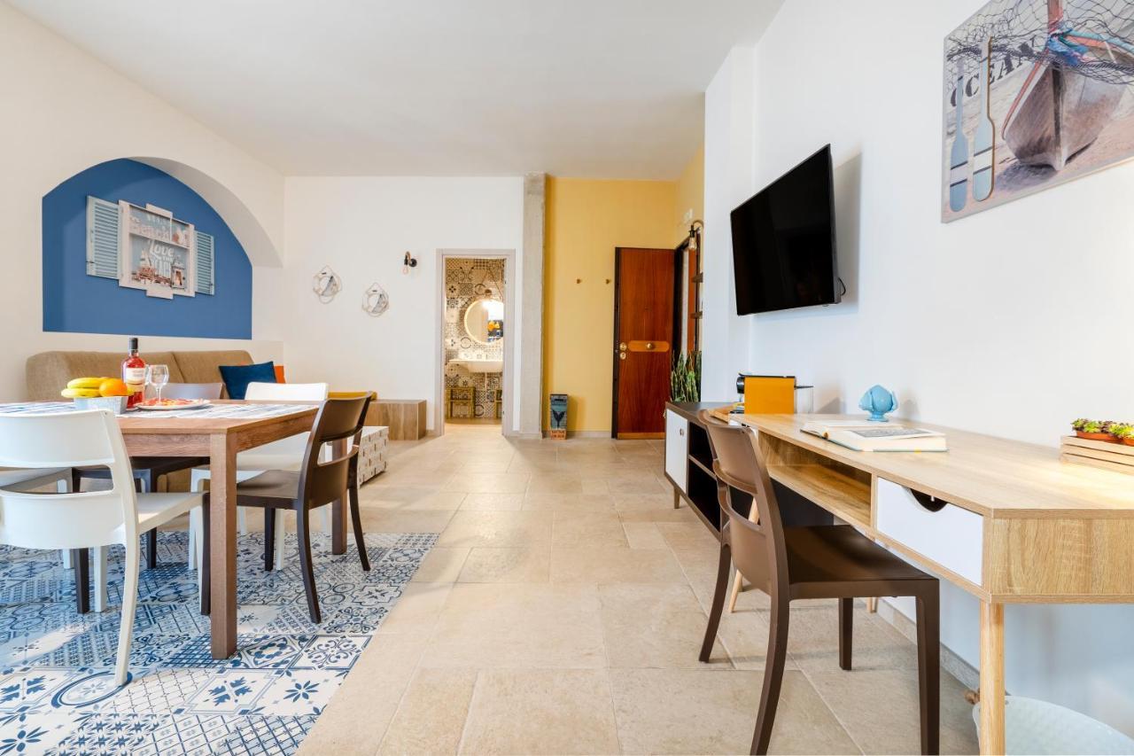 Mediterranea Apartment- Central Station - Free Wifi&Netflix Bari Kültér fotó